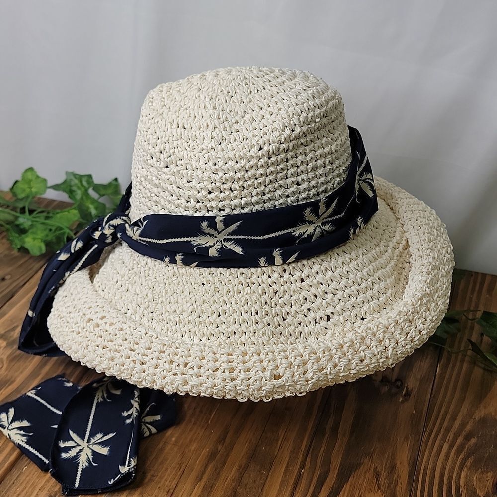 Scala. Chic Straw Hat with Palm Print Band. EUC - Picture 2 of 7